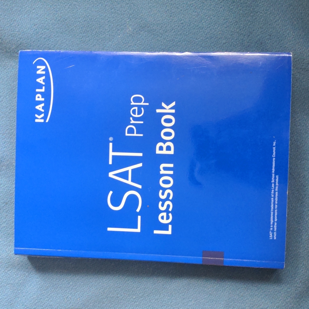 KAPLAN LSAT prep Lesson Book